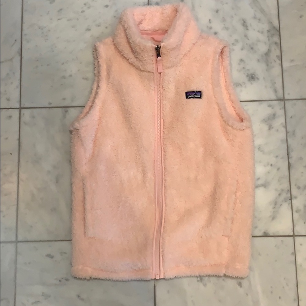NWT fluffy pink patagonia vest size xl